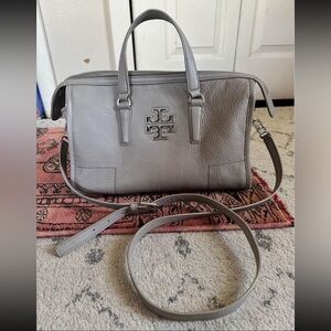Authentic Tory Burch purse ✨